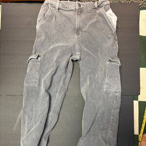 Hollister Black Washed Ultra High-Rise Cargo Dad Jeans – Women’s 8L
